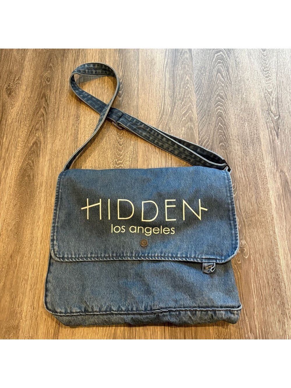 Hidden Los Angeles Y2K Signature Denim Messenger Crossbody Flap Shoulder Bag